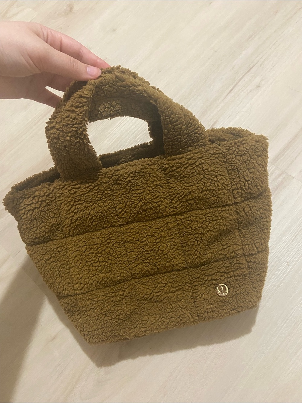 Lululemon quilted grid crossbody bag